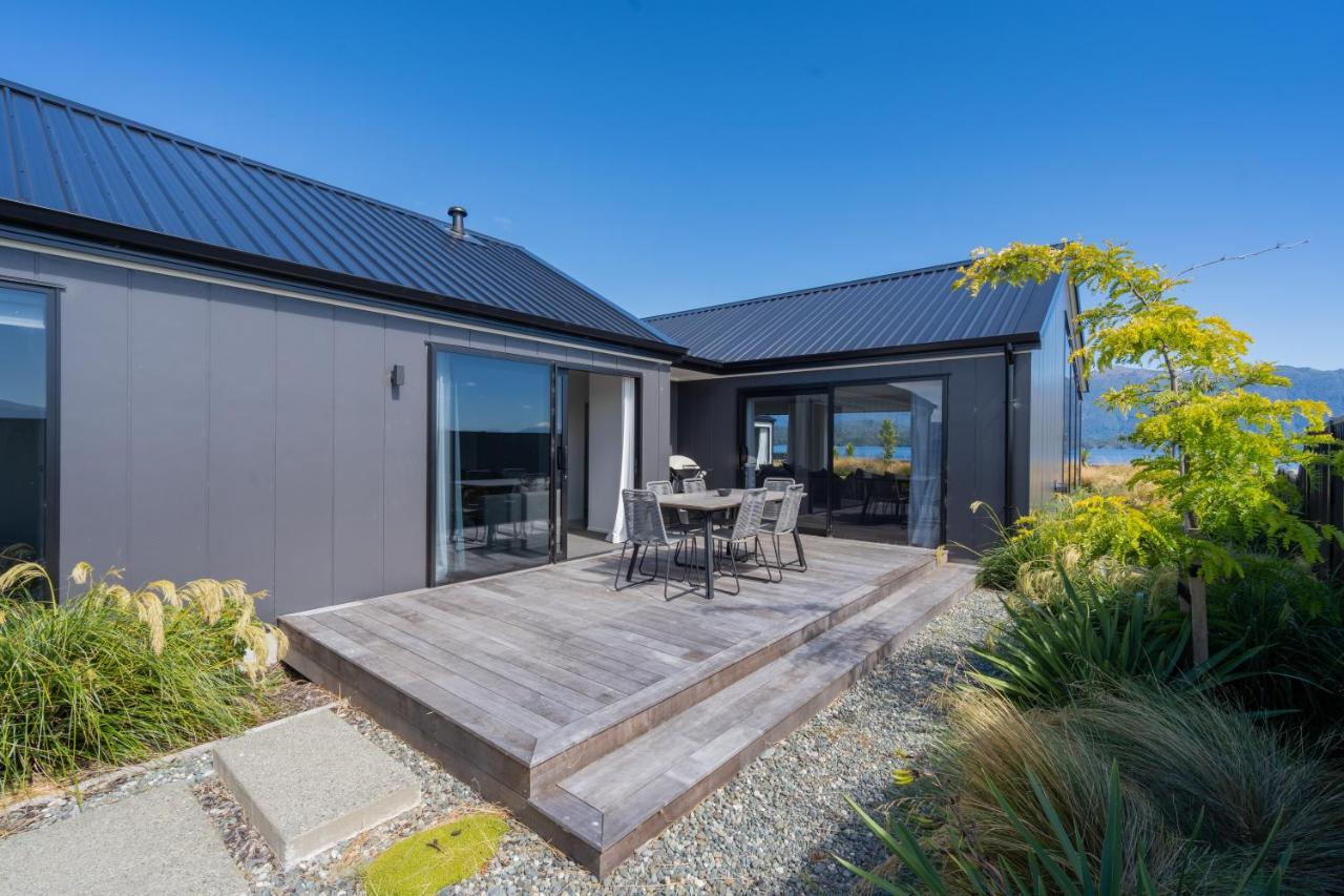 Lake House - Te Anau Holiday Home Exterior foto